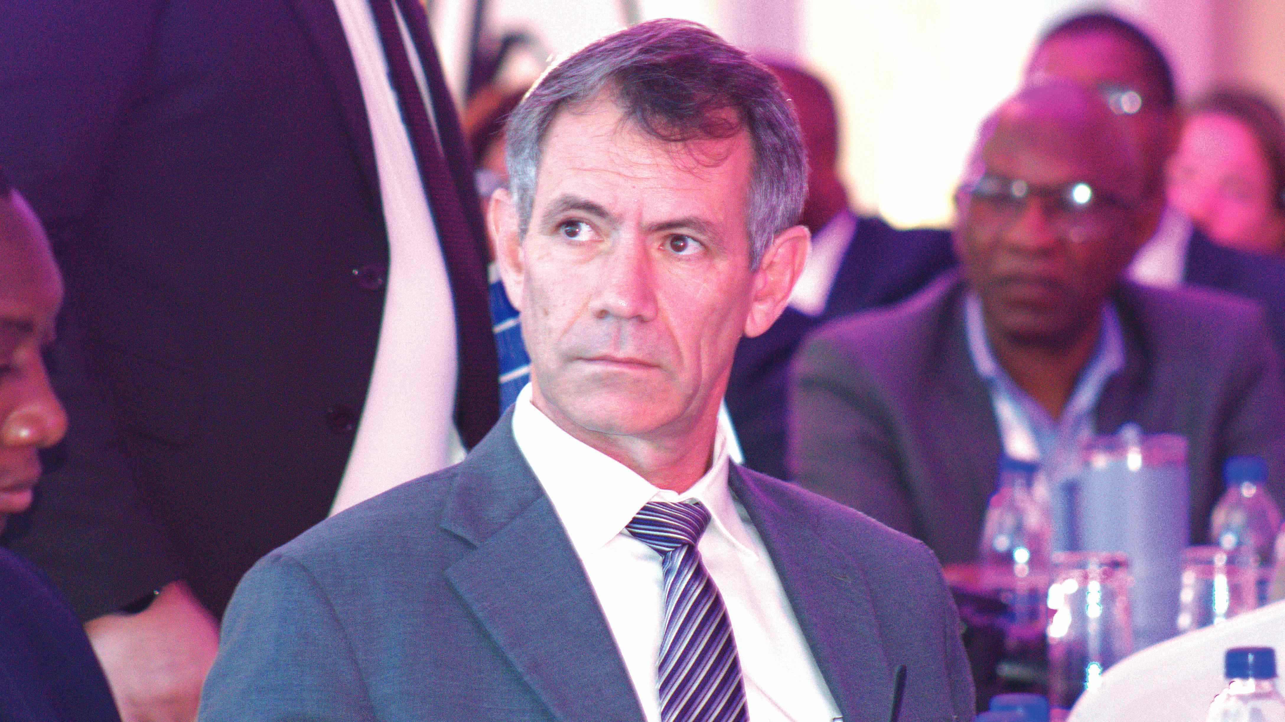 Minister applauds SBS’s leap to banking status